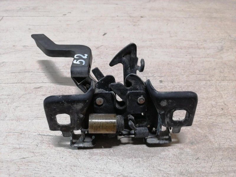 Logan 2 замок капота