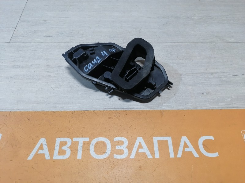 Sandero №4 плата фонаря правая