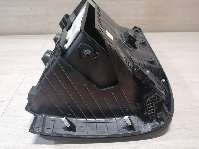 Ceed №4 бардачок