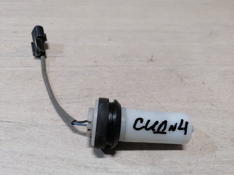 Ceed №4 датчик уровня омывающей жидкости