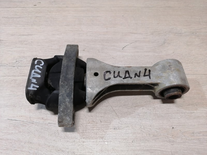 Ceed №4 подушка коробки мкпп нижняя