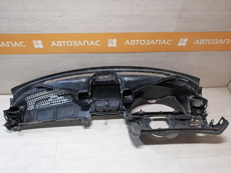 Mercedes E210 W210/S210 торпедо