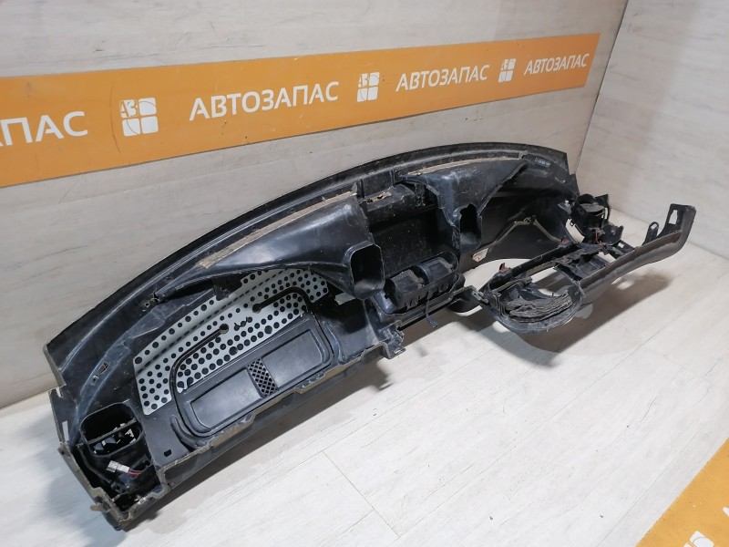 Mercedes E210 W210/S210 торпедо