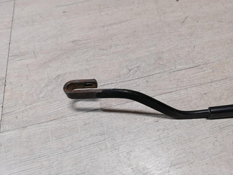 Almera G15 поводок дворника правый