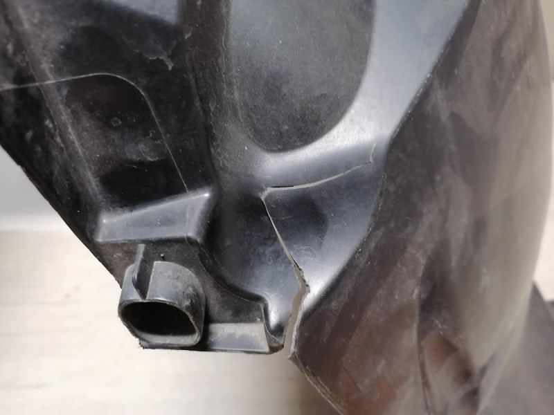 Logan №45 подкрылок передний правый деф