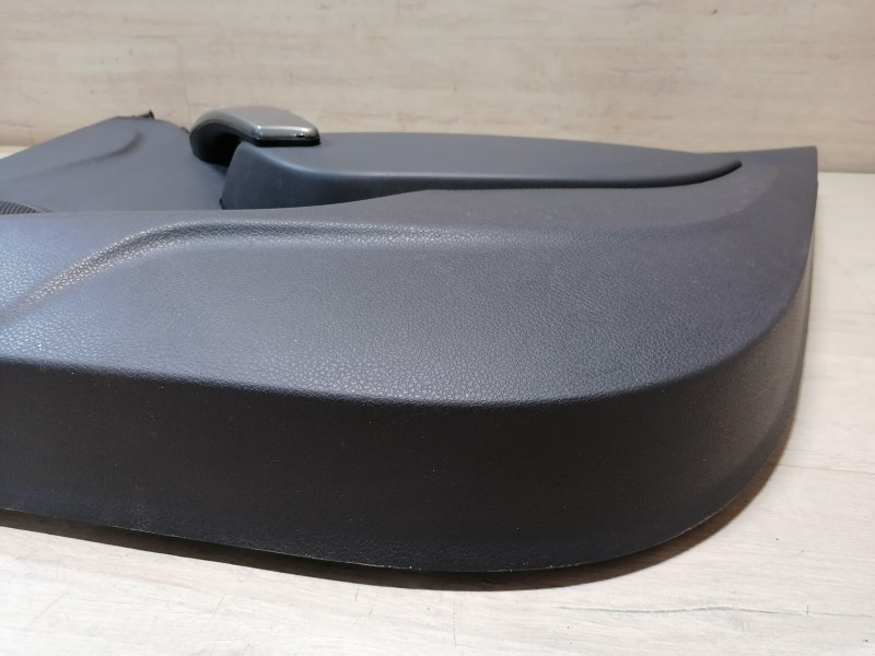 Logan №45 обшивка двери передняя правая