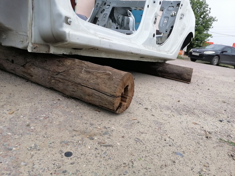 Logan №45 порог левый