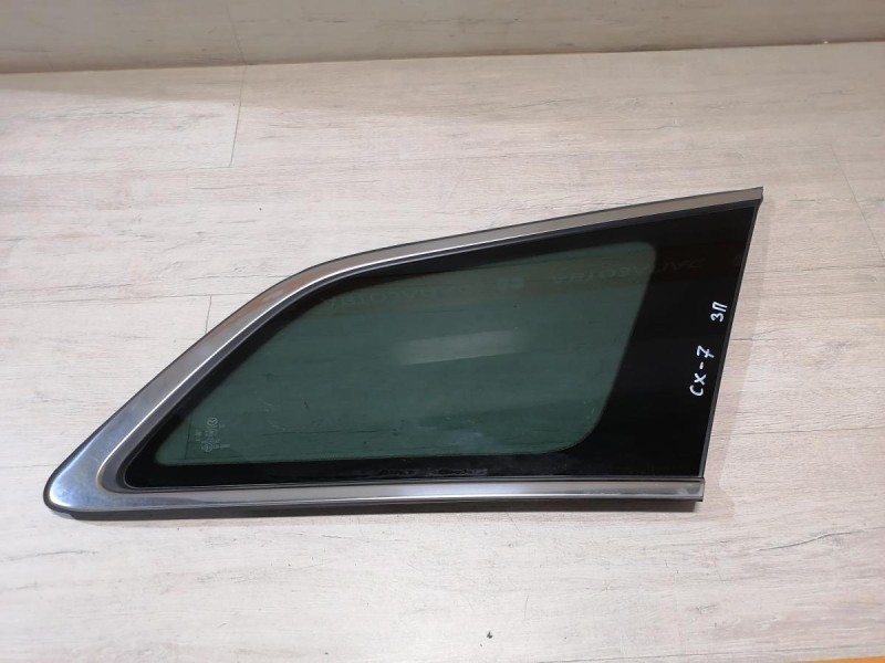 Mazda CX7 форточка задняя правая