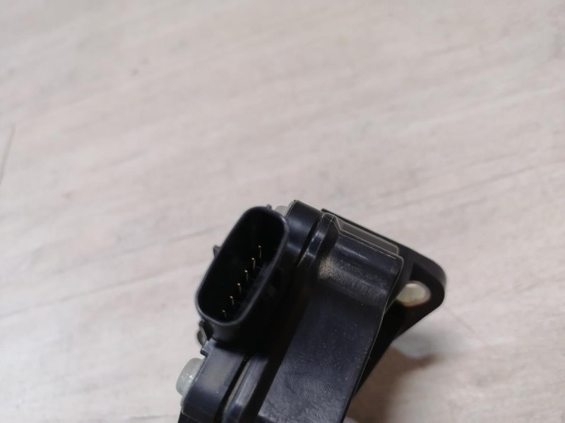 Mazda CX7 педаль газа