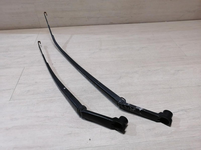 Mazda CX7 поводок дворника к-кт