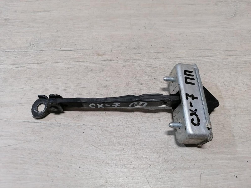 Mazda CX7 ограничитель двери передний