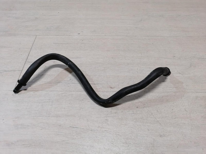 Mazda CX7 патрубок охлаждения двигателя