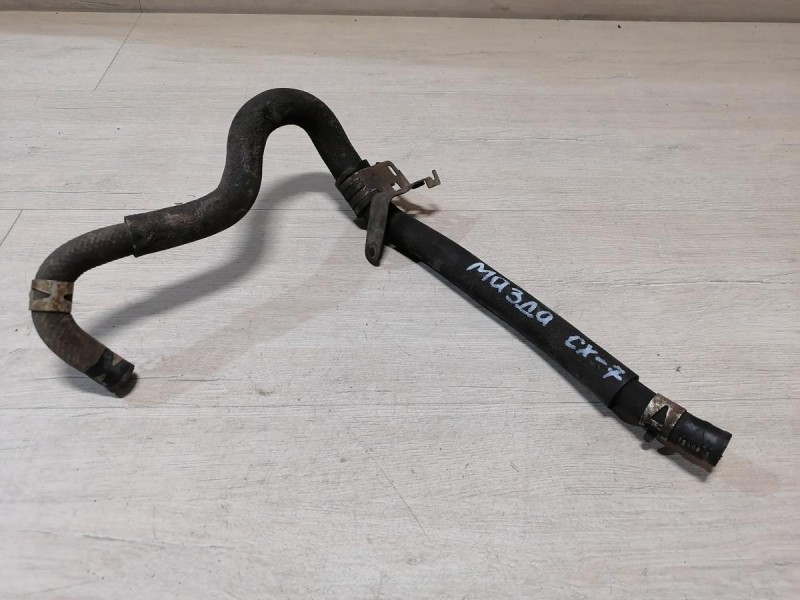 Mazda CX7 патрубок охлаждения двигателя