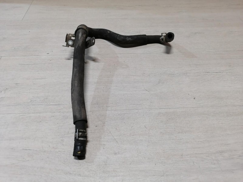 Mazda CX7 патрубок охлаждения двигателя