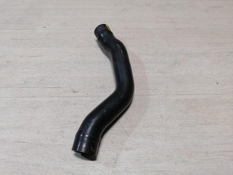 Mazda CX7 патрубок охлаждения двигателя