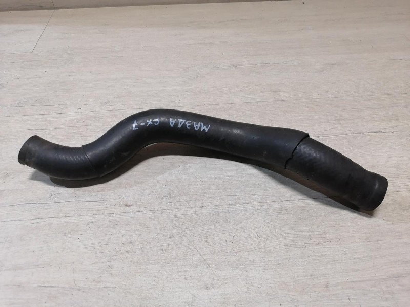 Mazda CX7 патрубок охлаждения двигателя