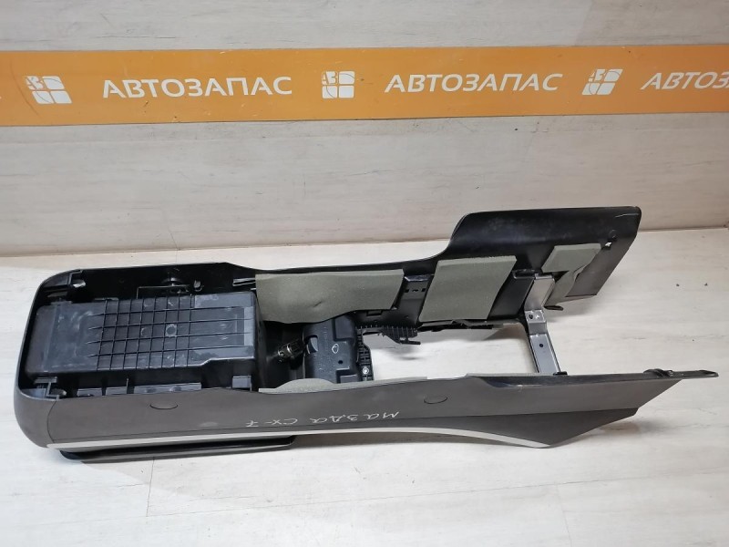 Mazda CX7 подлокотник деф