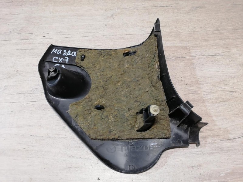 Mazda CX7 обшивка передней стойки нижняя левая