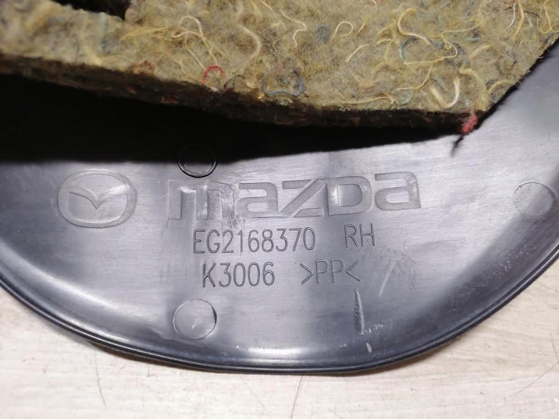 Mazda CX7 обшивка передней стойки нижняя правая