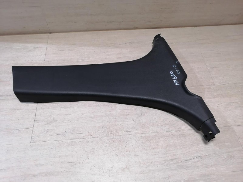 Mazda CX7 обшивка средней стойки нижняя правая