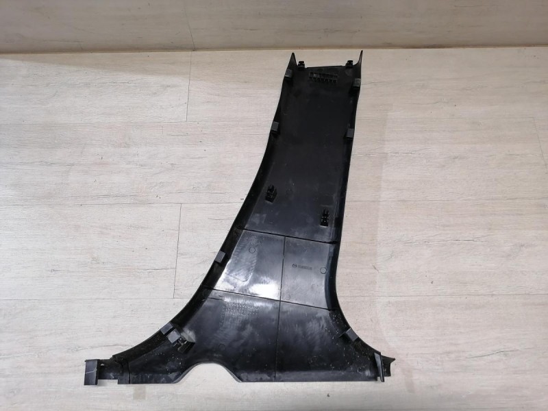 Mazda CX7 обшивка средней стойки нижняя левая