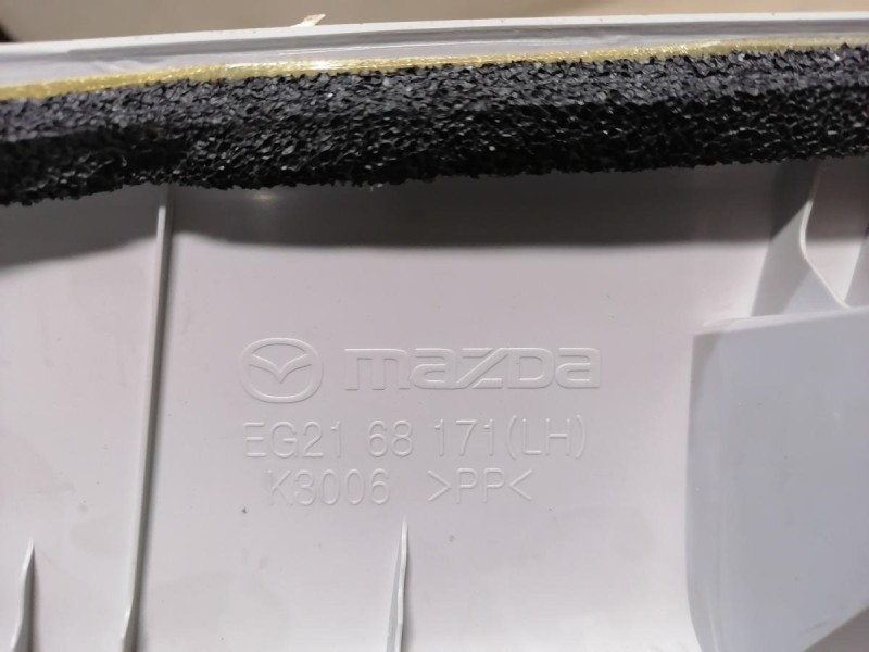 Mazda CX7 обшивка передней стойки верхняя левая