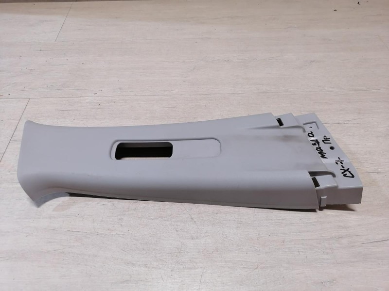 Mazda CX7 обшивка средней стойки верхняя правая