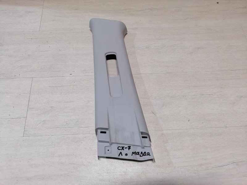 Mazda CX7 обшивка средней стойки верхняя левая