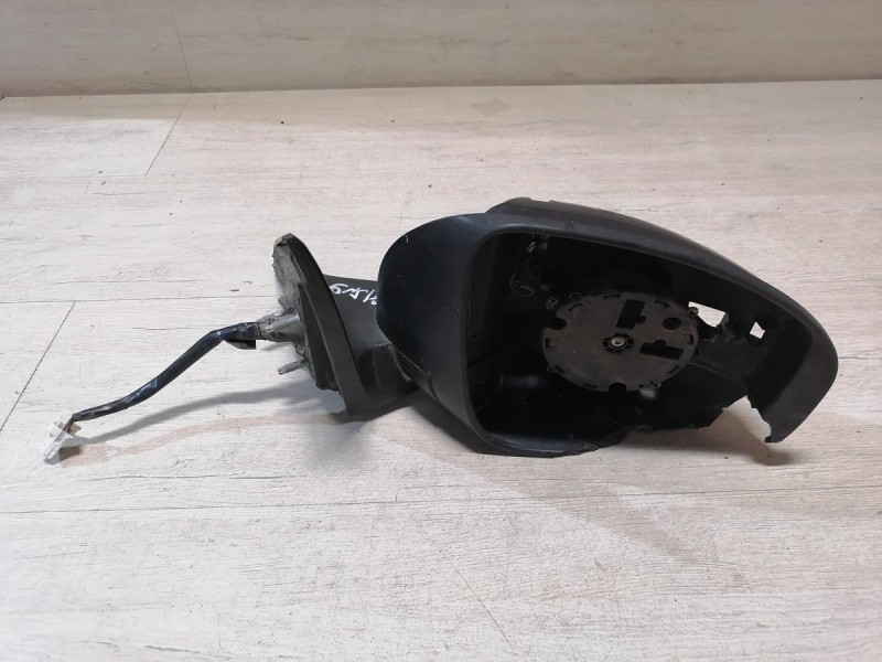 Almera G15 №9 зеркало правое эл деф