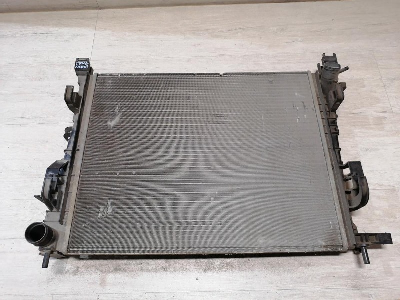 Sandero 2 П радиатор охлаждения двигателя