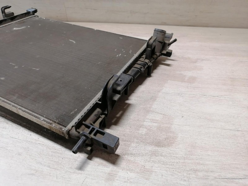 Sandero 2 П радиатор охлаждения двигателя