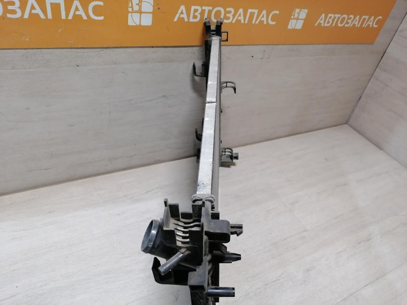 Sandero 2 П радиатор охлаждения двигателя