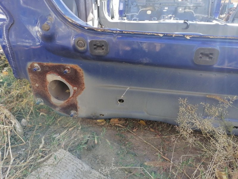 Mazda CX7 панель задняя ниша под запаску