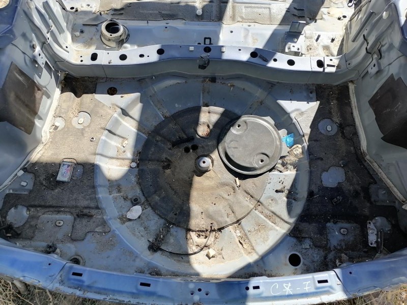 Mazda CX7 панель задняя ниша под запаску