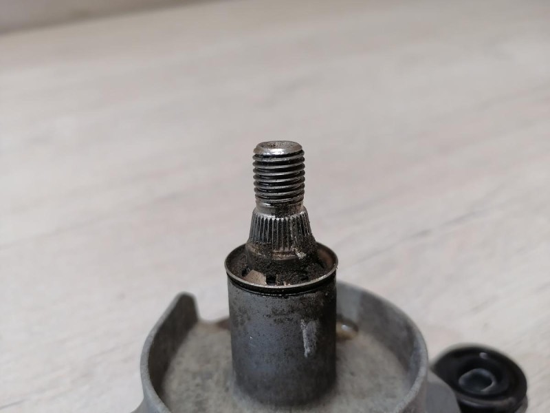 Rio 3 №8 трапеция дворников