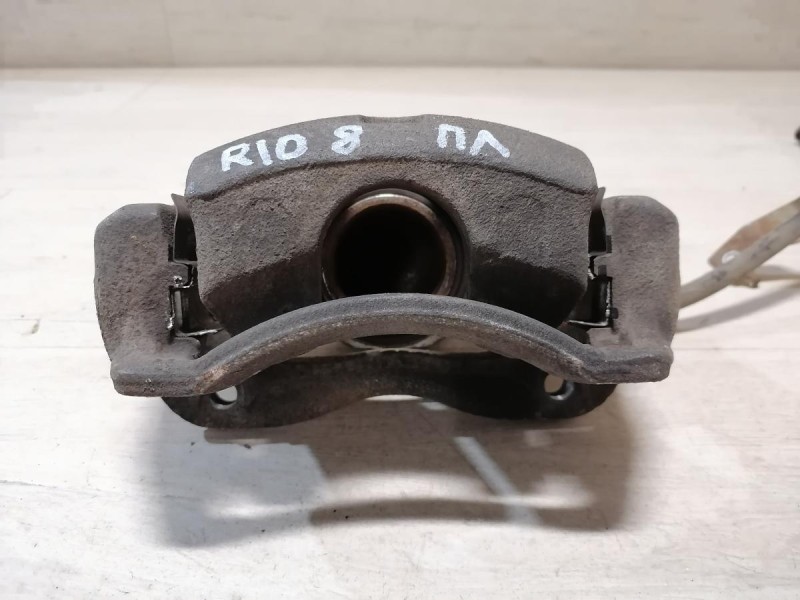 Rio 3 №8 суппорт передний левый