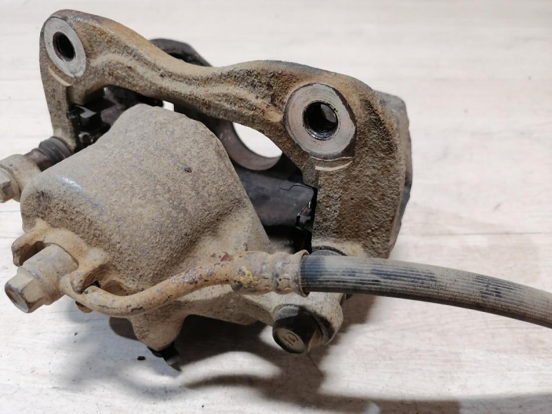 Rio 3 №8 суппорт передний левый