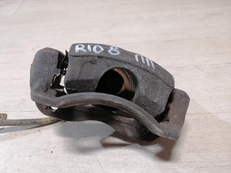 Rio 3 №8 суппорт передний правый