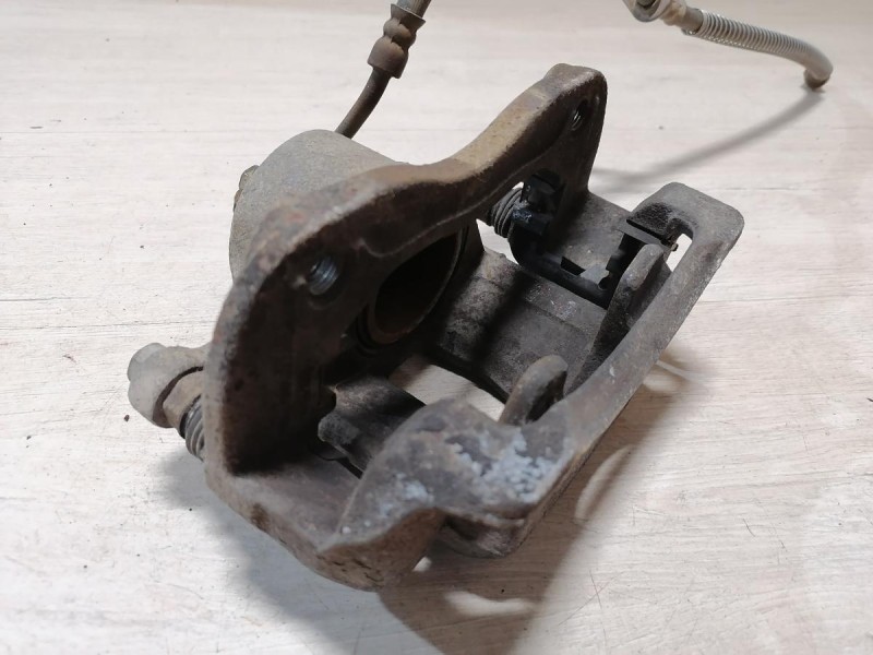 Rio 3 №8 суппорт передний правый