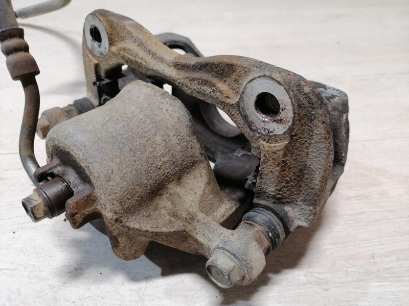 Rio 3 №8 суппорт передний правый