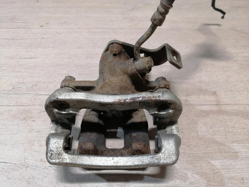 Rio 3 №8 суппорт задний левый правый к-кт