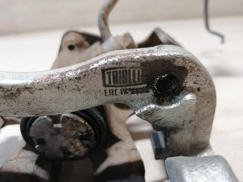 Rio 3 №8 суппорт задний левый правый к-кт