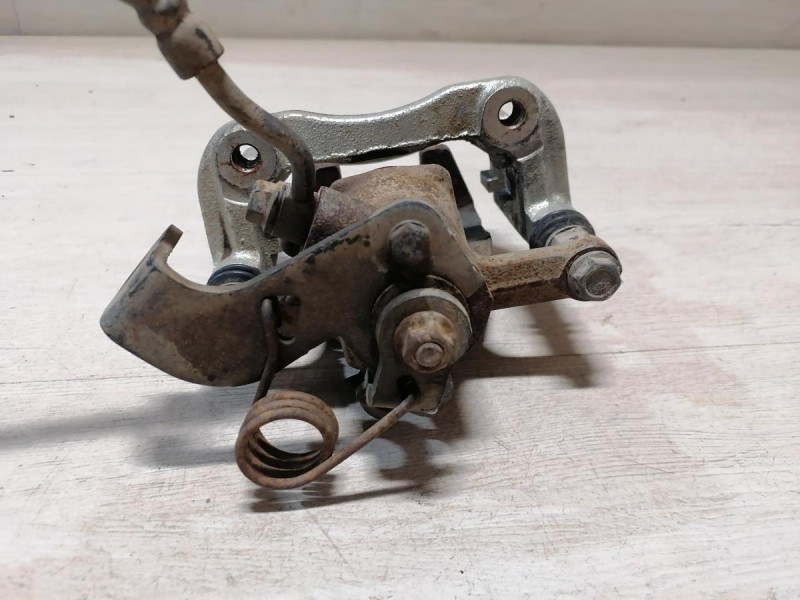 Rio 3 №8 суппорт задний левый правый к-кт