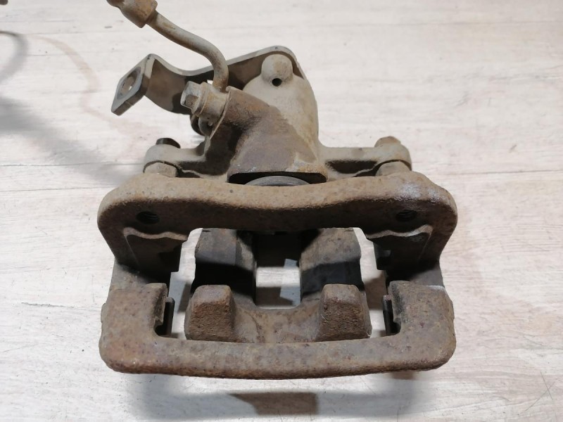 Rio 3 №8 суппорт задний левый правый к-кт