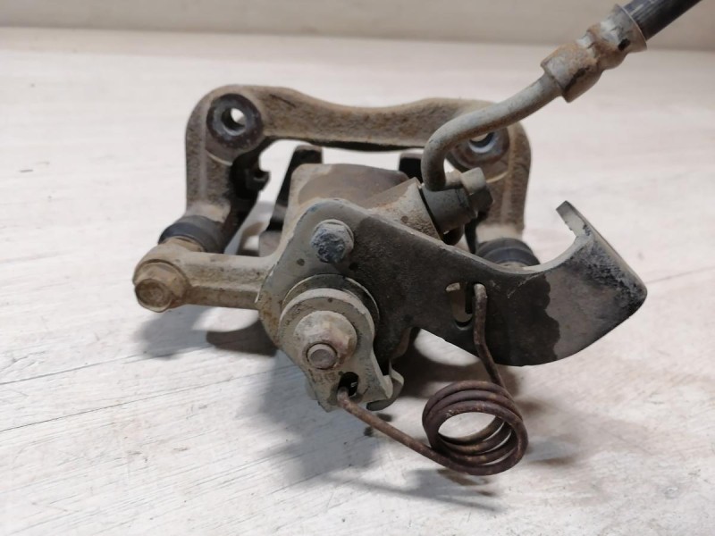 Rio 3 №8 суппорт задний левый правый к-кт