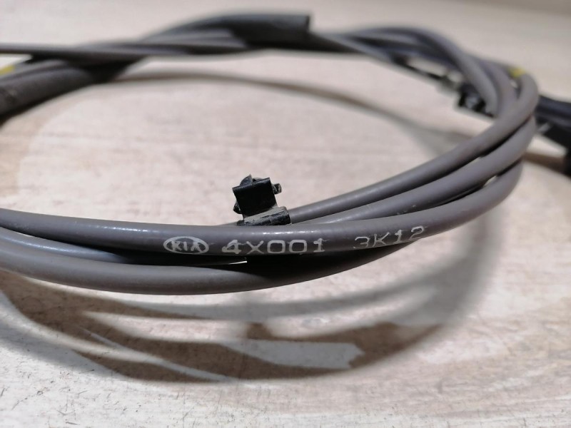 Rio 3 №8 трос лючка бензобака