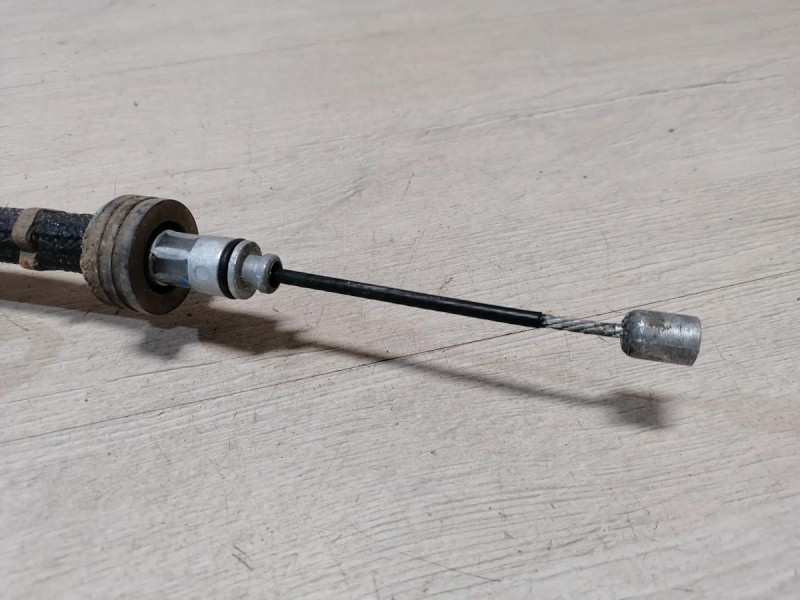 Rio 3 №8 трос ручника правый