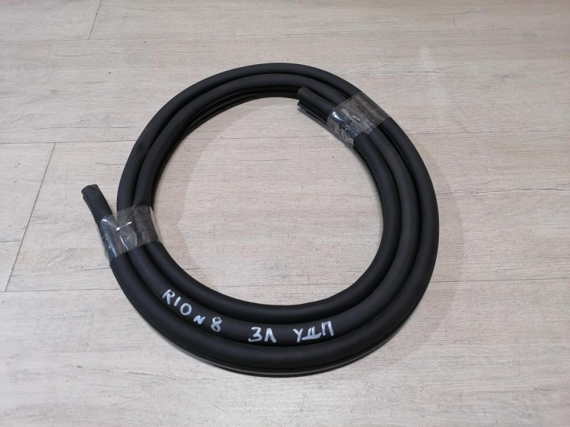 Rio 3 №8 уплотнитель дверного проема задний левый