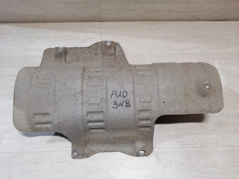 Rio 3 №8 тепловой экран глушителя резонатора средний