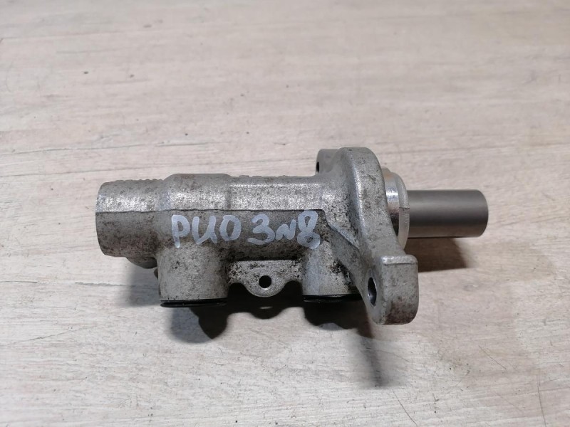 Rio 3 №8 цилиндр тормозной главный